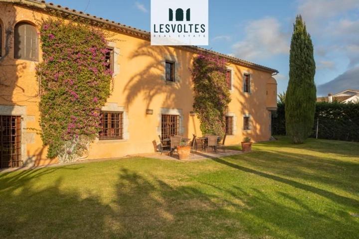 Chalet en venta en Santa Cristina d'Aro, ANTONI GAUDÍ, 17246 photo 0