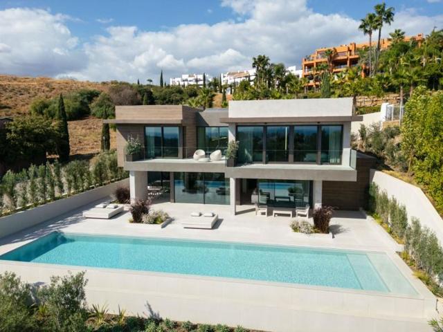 Chalet en venta en Benahavís, Los Flamingos photo 0