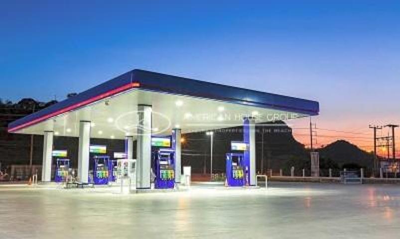 Edificio en venta en Pinto, Alrededores photo 0