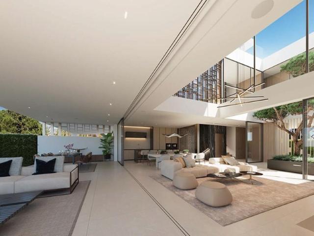 Chalet en venta en Marbella photo 0