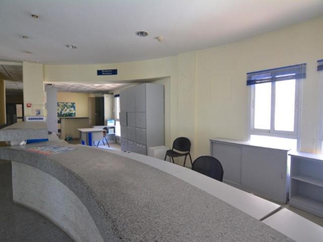 Edificio en venta en Fuengirola photo 0