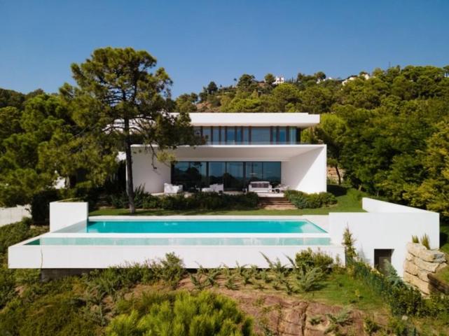 Chalet en venta en Marbella, BENAHAVIS photo 0