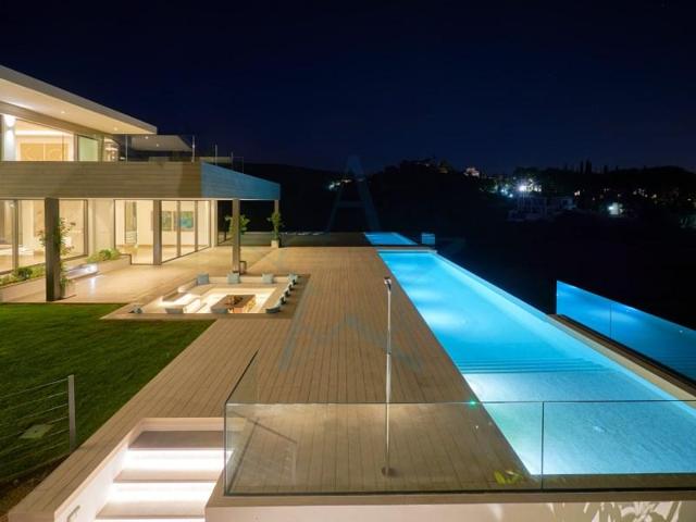 Adosada en venta en Benahavís photo 0