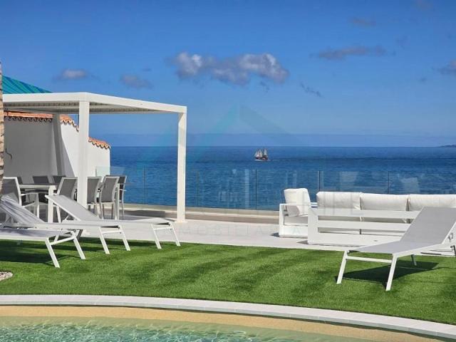 Chalet en venta en Puerto de Santiago, PUNTA NEGRA, 38683 photo 0