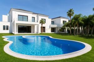 Chalet en venta en San Roque, San Roque photo 0