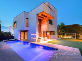 Chalet en venta en Sant Cugat del Vallès photo 0