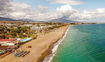 Edificio en venta en Estepona, Costa de Estepona photo 0