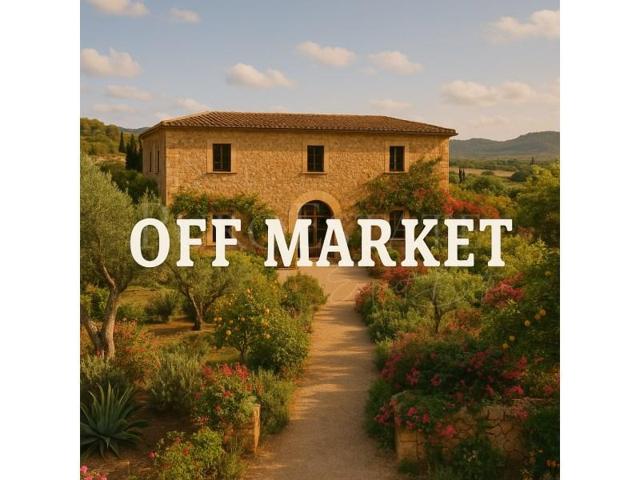 Edificio en venta en Sineu photo 0