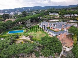 Chalet en venta en Sant Andreu de Llavaneres, Rocaferrera photo 0