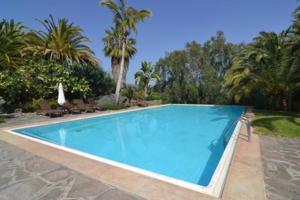 Edificio en venta en San Bartolomé de Tirajana, Monte León photo 0