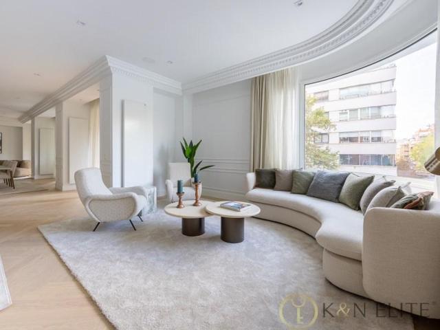 Piso en venta en Madrid, Castellana photo 0