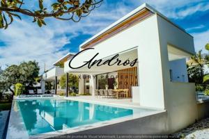 Chalet en venta en Marbella, Milla de oro photo 0