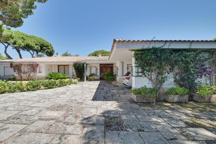 Chalet en venta en Castell-Platja d'Aro, S\'agaro centre photo 0