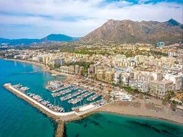 Edificio en venta en Marbella, Casco Histórico photo 0