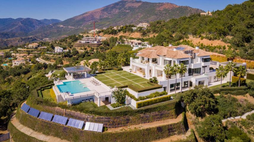 Chalet en venta en Marbella, Benahavis, La Zagaleta, Benahavis photo 0