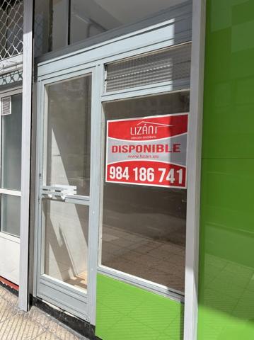 Local comercial en venta en Oviedo, Oviedo photo 0