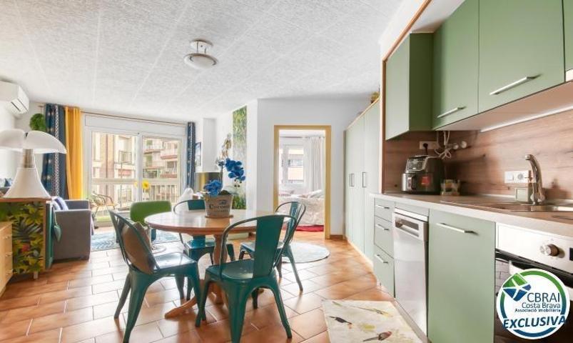 Apartamento en venta en Roses, Puig-Rom photo 0