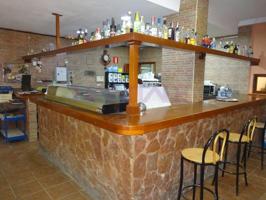 Local comercial en alquiler en Alaquàs photo 0