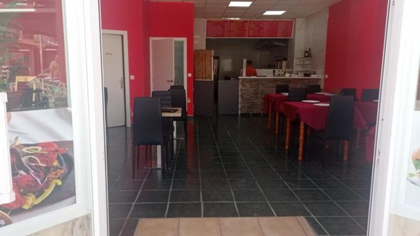 Local comercial en alquiler en Torremolinos, La carihuela - los nidos photo 0