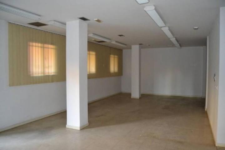 Local comercial en alquiler en Plasencia, Cañada real photo 0