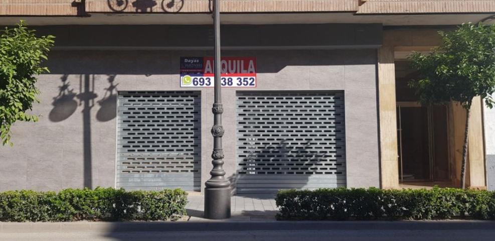 Local comercial en alquiler en Orihuela, Orihuela photo 0