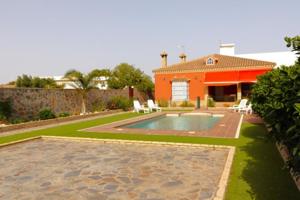 Chalet en alquiler en Chiclana de la Frontera, Novo sancti petri photo 0