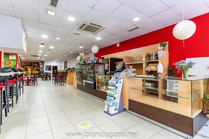 Local comercial en alquiler en Arteixo, Arteixo photo 0