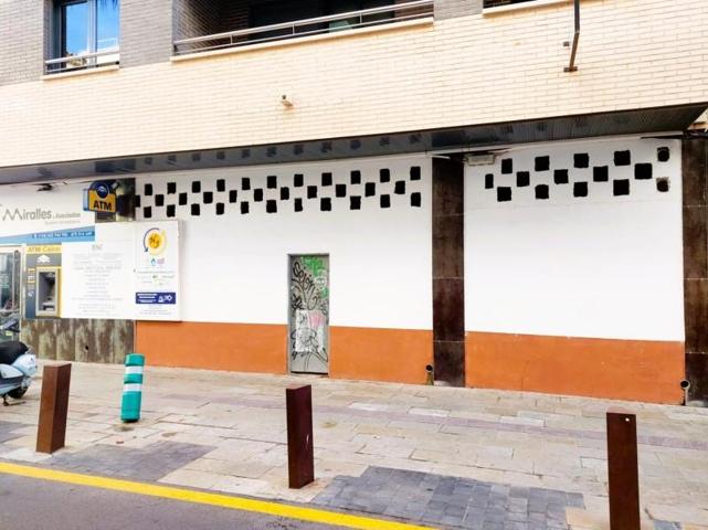 Local comercial en alquiler en Torrevieja, Puerto photo 0