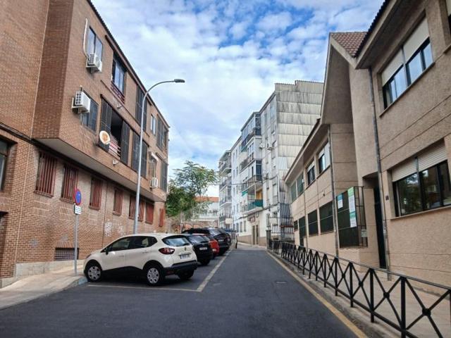 Garaje en alquiler en Cáceres photo 0