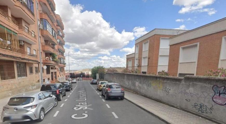 Garaje en alquiler en Cáceres, COLON photo 0