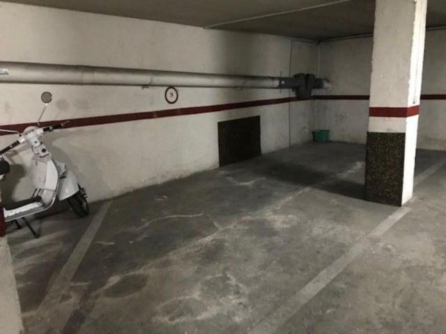 Parking en alquiler en Sabadell, Eixample photo 0
