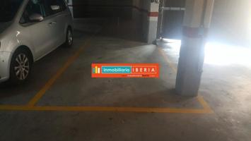 Garaje en alquiler en Logroño, La Cava photo 0