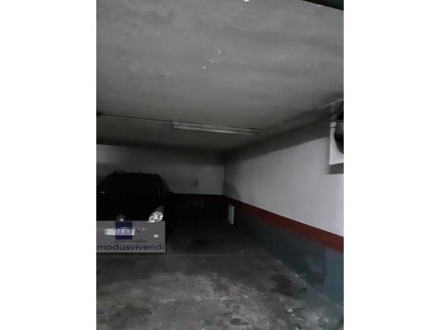 Garaje en alquiler en León photo 0