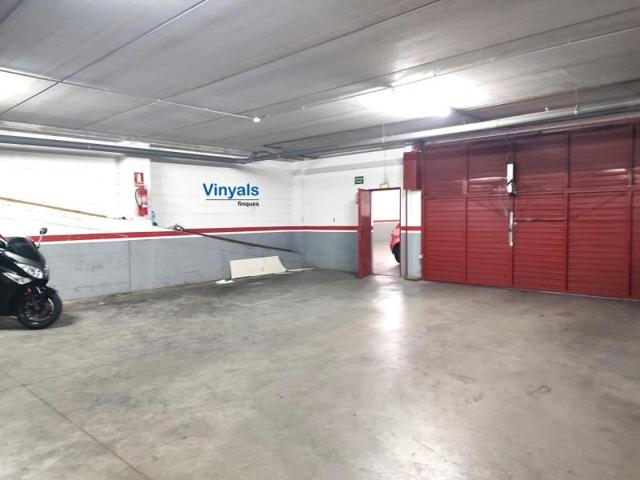 Parking en alquiler en Mataró, Mataró photo 0