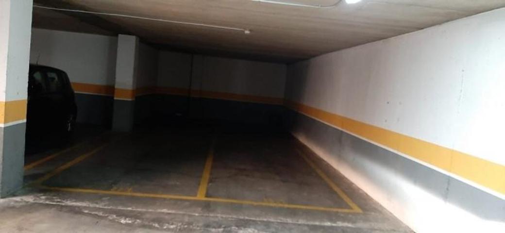 Garaje en alquiler en Ponferrada, La rosaleda photo 0