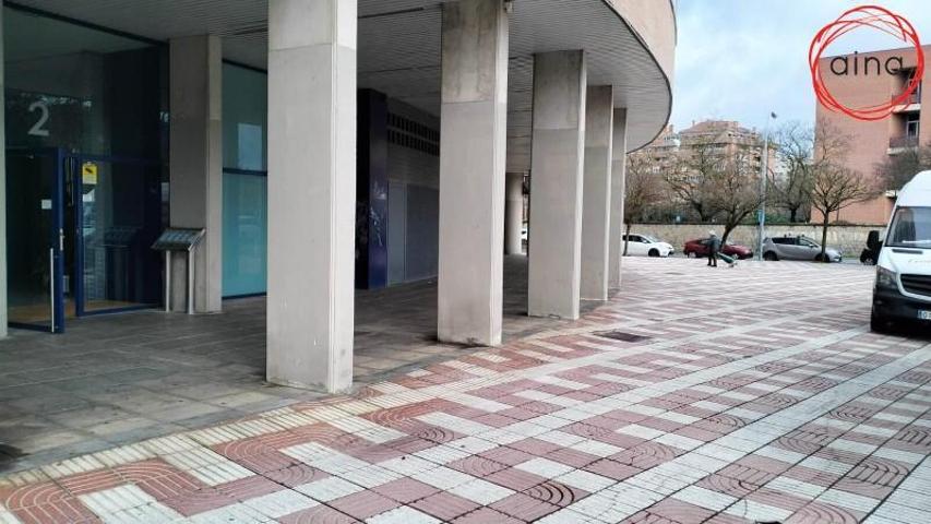 Garaje en alquiler en Pamplona, Echavacoiz Norte photo 0