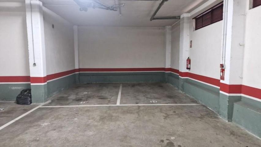 Garaje en alquiler en León, La Sal photo 0