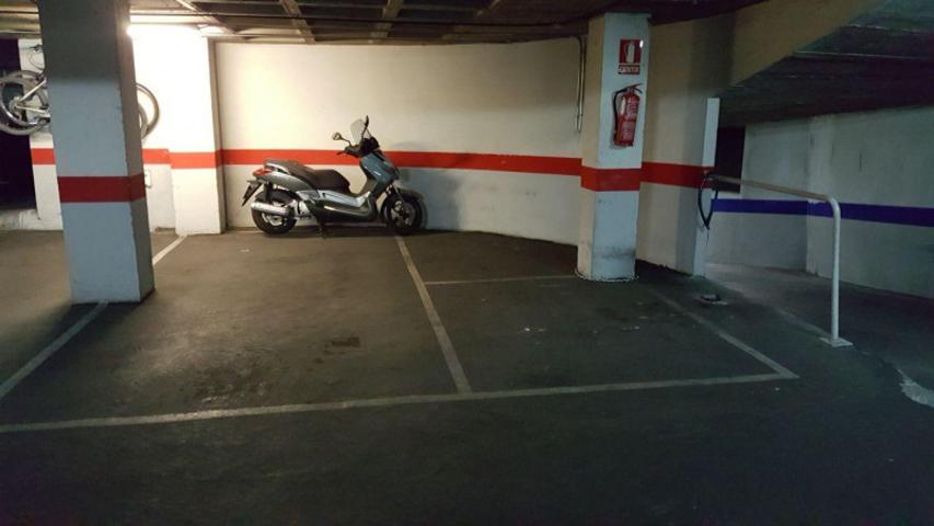 Parking en alquiler en Madrid, Calle de Mazarredo, 28005 photo 0