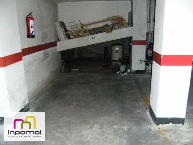 Garaje en alquiler en Badajoz, Sta. Marina photo 0