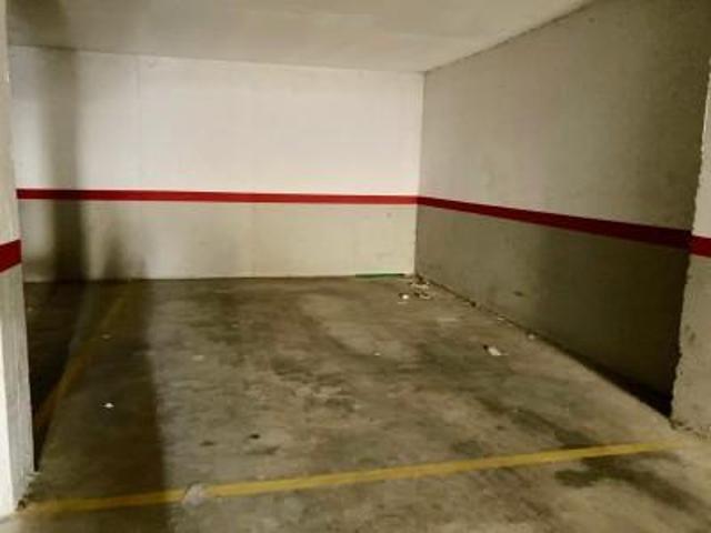 Parking en alquiler en Roda de Barà, Centro photo 0