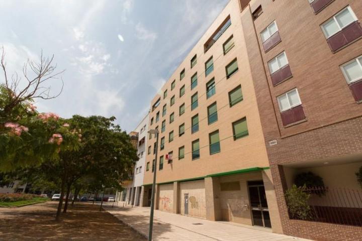 Garaje en alquiler en Badajoz, María Auxiliadora photo 0