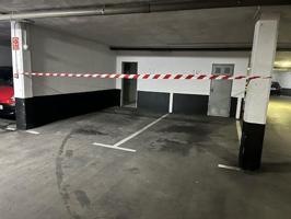 Garaje en alquiler en Siero, Lugones photo 0