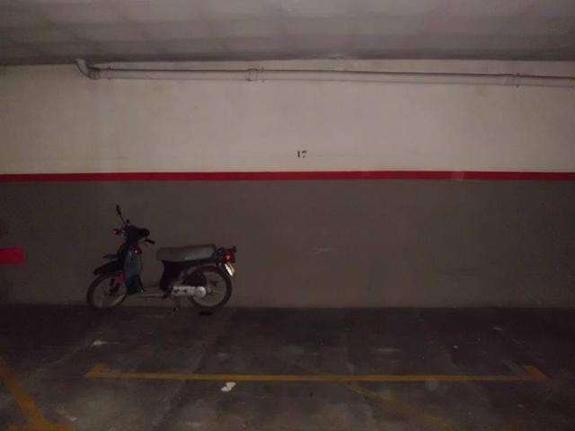Parking en alquiler en Vilanova i la Geltrú, Centre photo 0