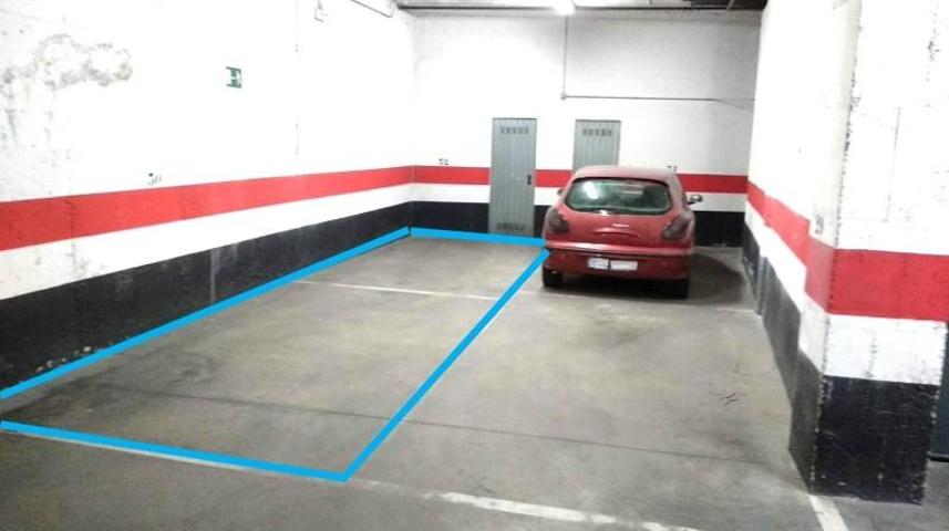 Garaje en alquiler en Badajoz, María Auxiliadora photo 0