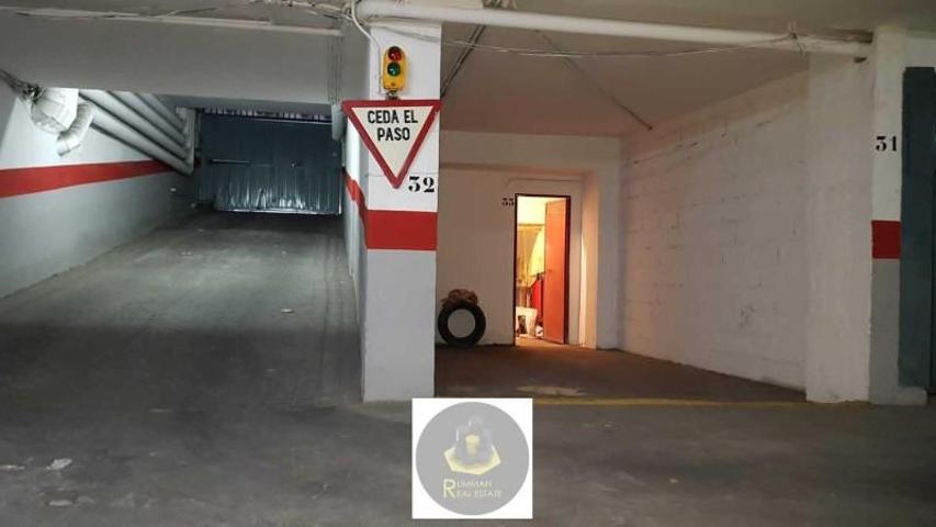 Parking en alquiler en Granada, Plaza de toros photo 0