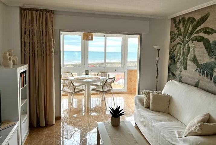 Apartamento en alquiler en Torrevieja, Torre la mata photo 0