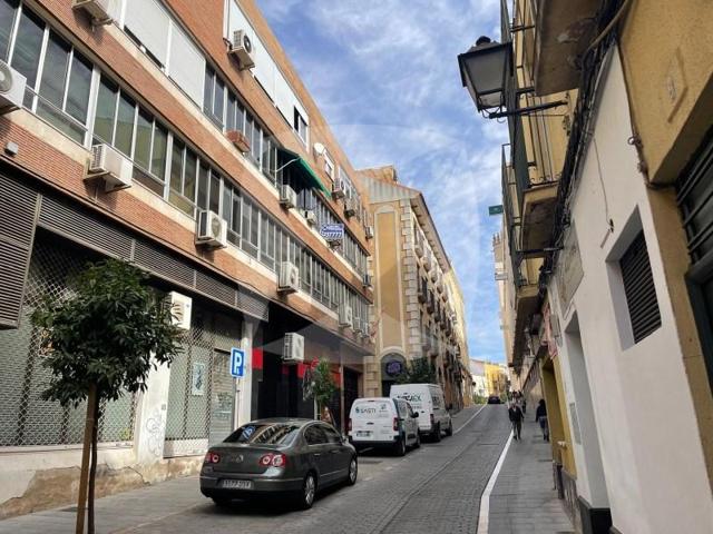 Parking en alquiler en Badajoz photo 0