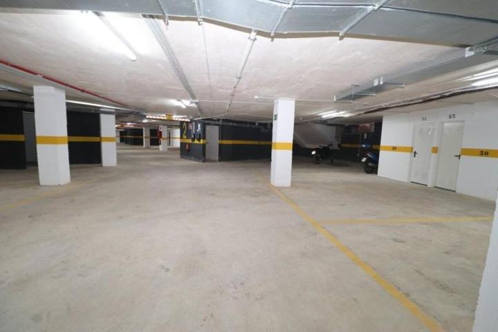 Parking en alquiler en Benalmádena, Rocio jurado, 29631 photo 0