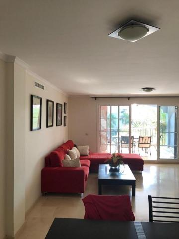 Piso en alquiler en Sotogrande, Sotogrande - La Marina photo 0