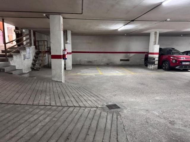 Parking en alquiler en Barcelona, Sants photo 0